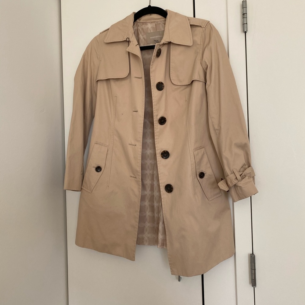 Banana Republic Trenchcoat